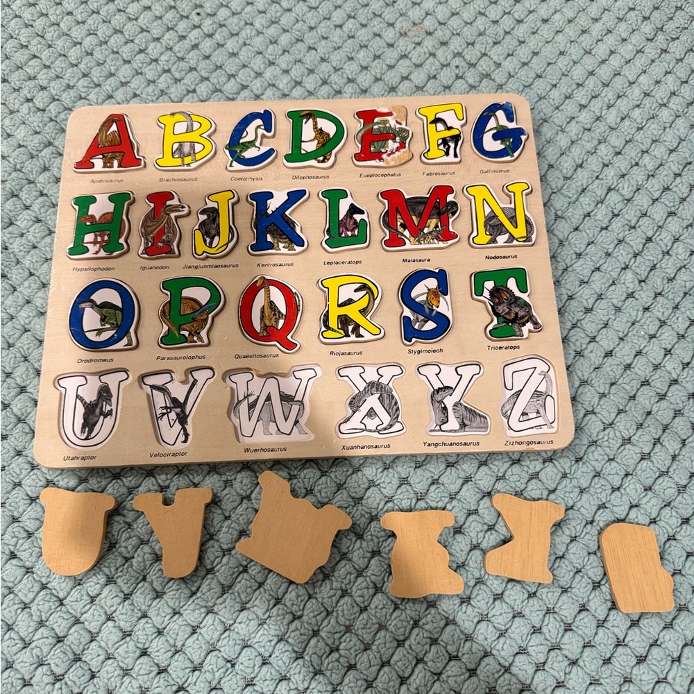 Vibrant Alphabet Learning Puzzle for Kids - Picture 4 of 10